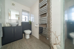 EN-SUITE- click for photo gallery